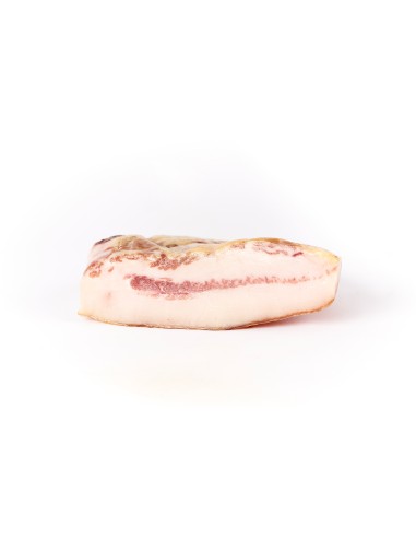 Papada Iberica de Bellota en mitades.